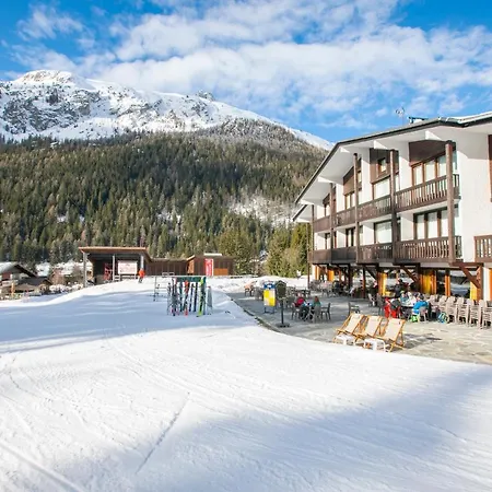 Sainte-foy-l'argentiere Sleeps 6 아파트